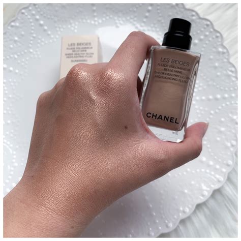 chanel les beiges healthy glow highlighting fluid